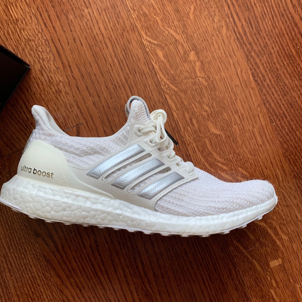 Adidas Ulratboost GAME OF THRONES sneakers!